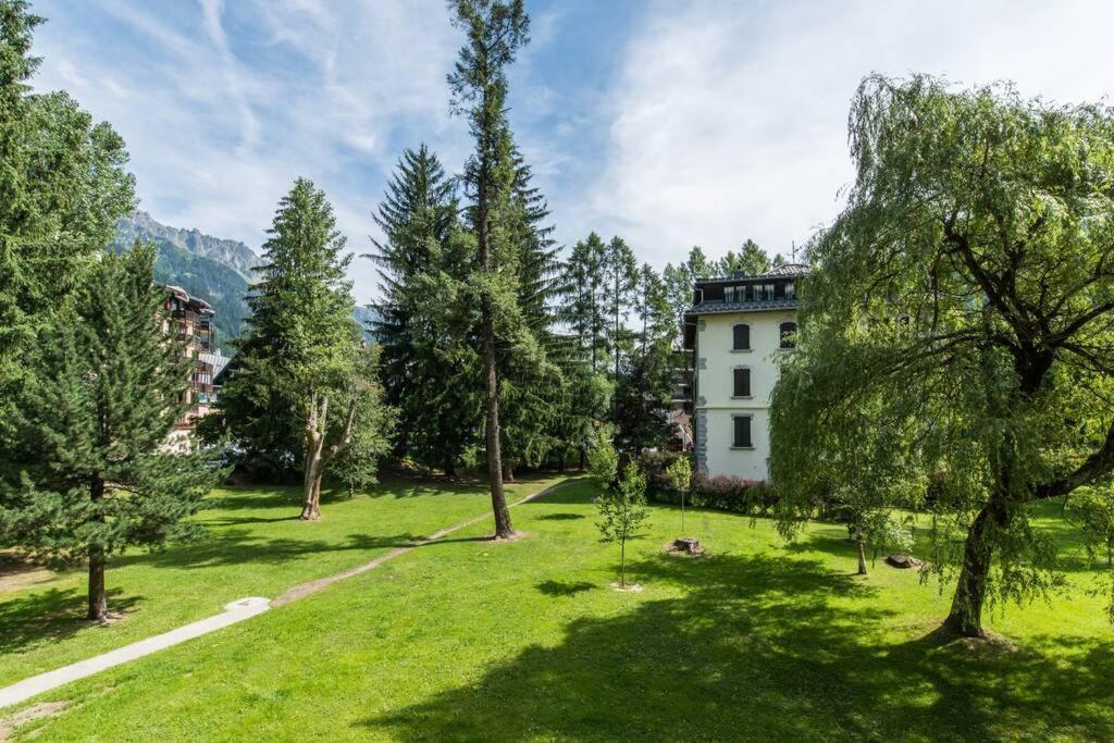 Au Coeur De Chamonix, Un Ecrin De Verdure Leilighet Eksteriør bilde