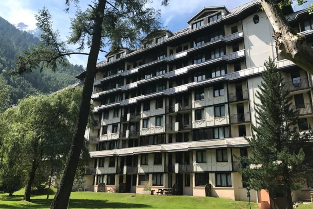 Au Coeur De Chamonix, Un Ecrin De Verdure Leilighet Eksteriør bilde